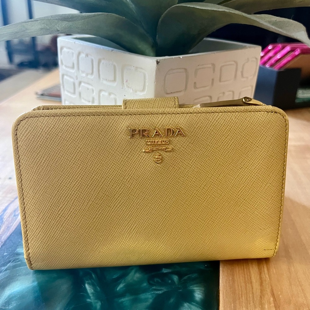 Prada Yellow Saffiano Leather Wallet with Gold Logo - Picture 2 of 16